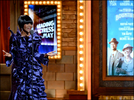 Cicely Tyson Receiving Tony Award